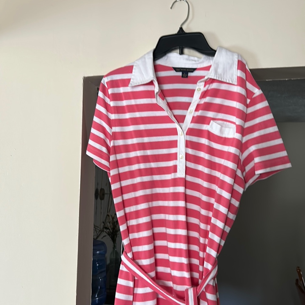 346 Brooks Brothers dress never worn, very good condition size large